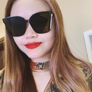 Meet your Posher, Hana